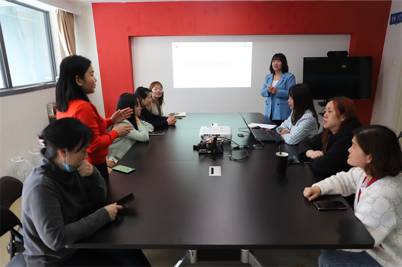 /QJ_690195578065.jpg 培訓(xùn)互動.jpg